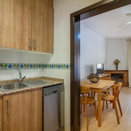 Pet Friendly In With Kitchenette